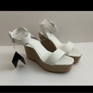 NWT Women’s Forever 21 White Wedge Sandals size 8.5